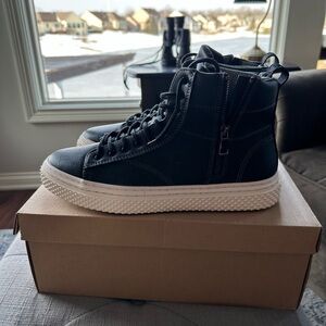 Steve Madden Black High-Top Sneakers